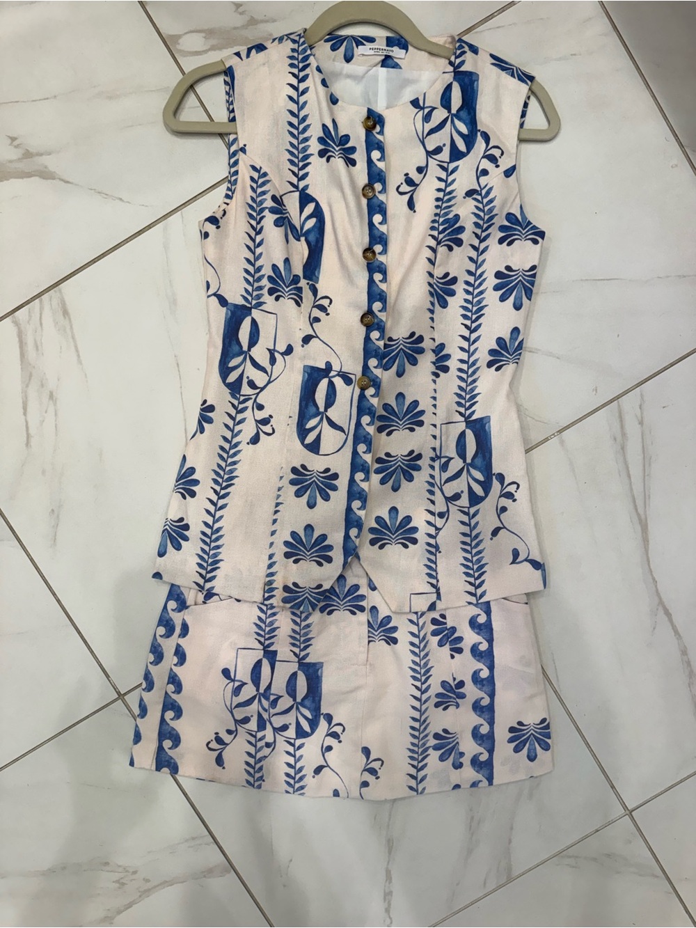Peppermayo SET White Blue Floral Print Vest WITH Short Skirt - Picture 6 of 9